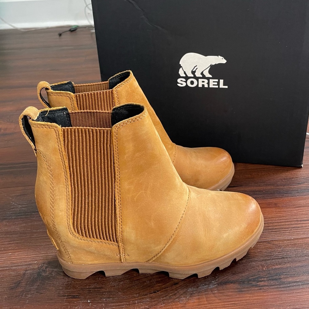 Sorel Joan of Arctic Wedge II Chestnut Bootie Ankle Boot 6M